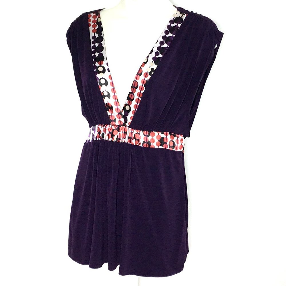 XOXO Purple Red Tan Black White Top Blouse Shirt M Geometric Circle Dots Print